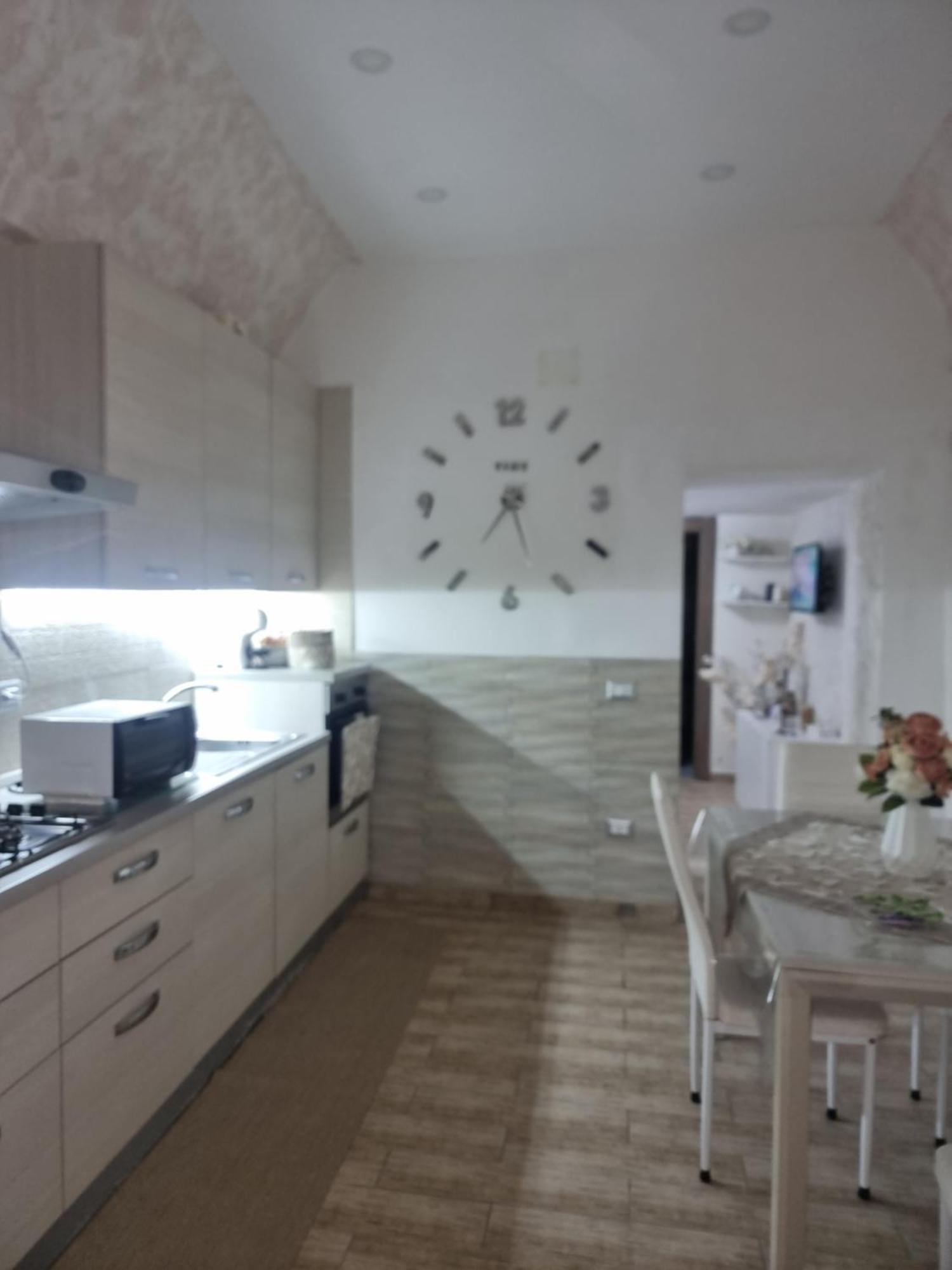 Appartement La Casa Di Zia Raf à Naples Extérieur photo