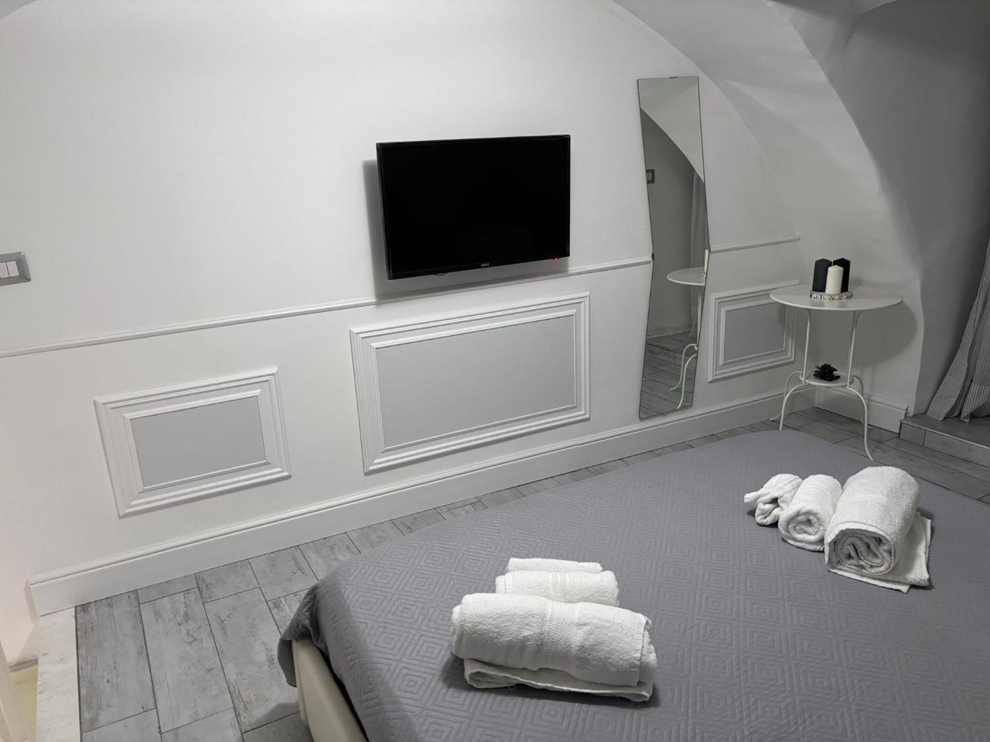 Appartement La Casa Di Zia Raf à Naples Extérieur photo